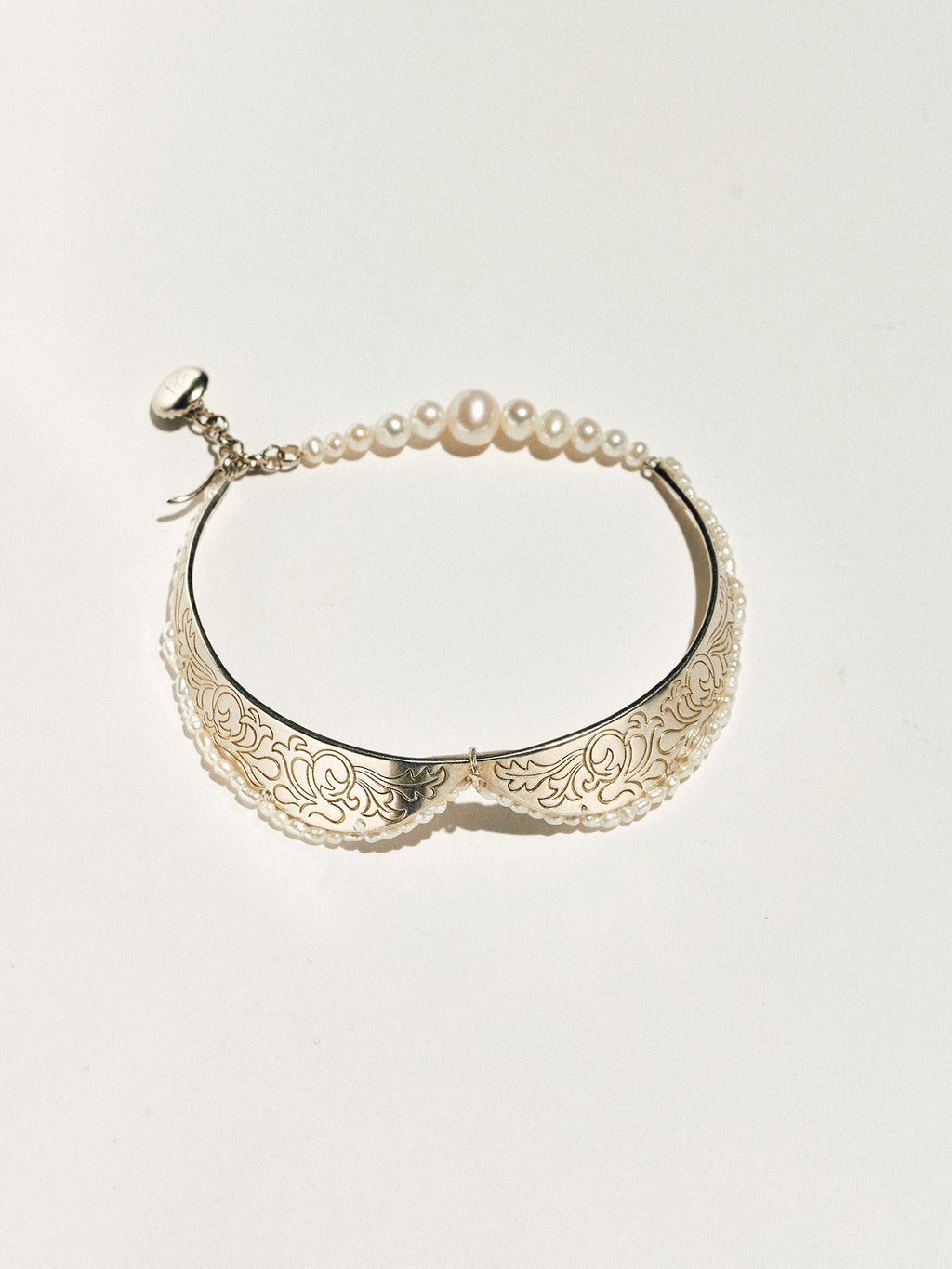 Fairy-Tale Collar Bow Bracelet Adorned with Pearls