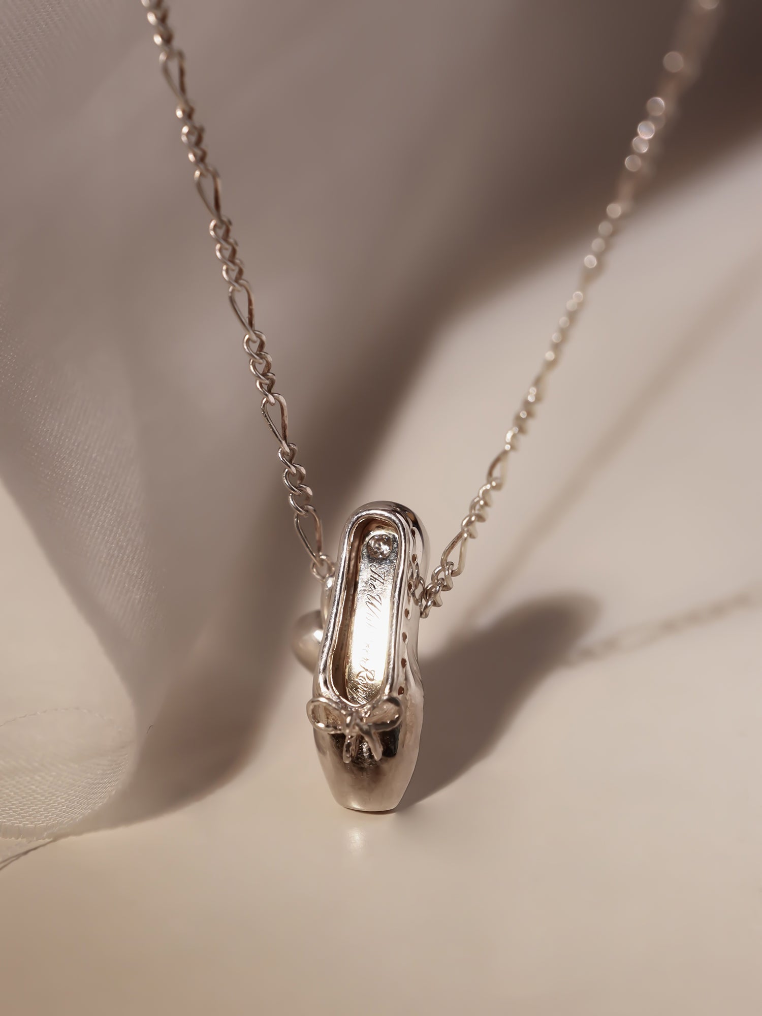 Ballet Shoe Necklace in S925 Silver