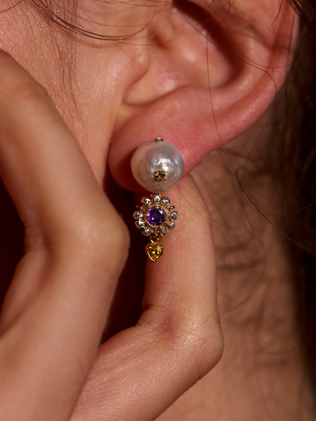 Oil Palette Luster Pearl Earrings