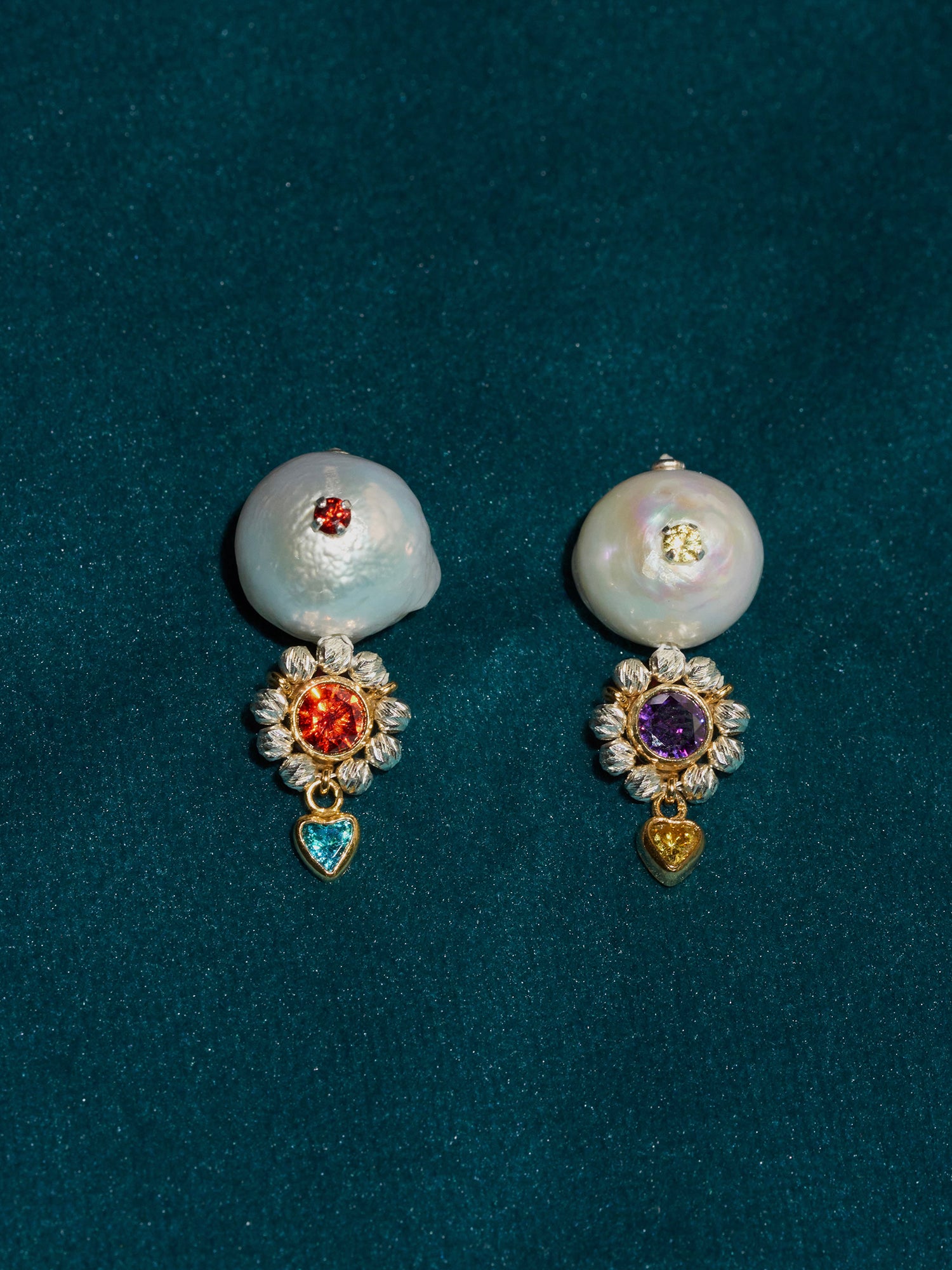 Oil Palette Luster Pearl Earrings