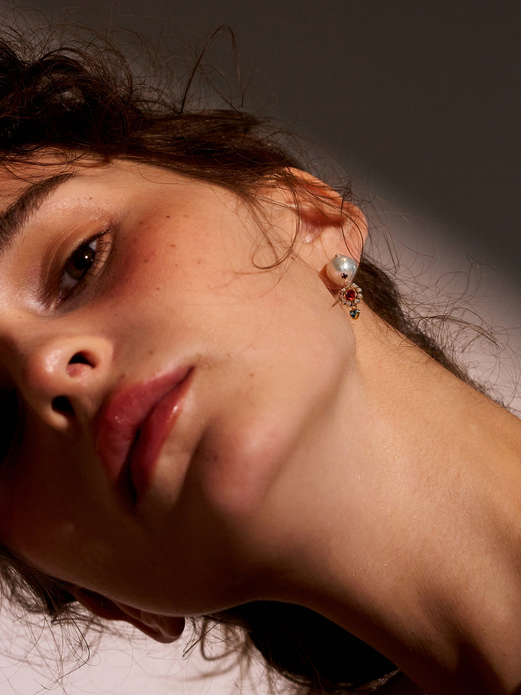 Oil Palette Luster Pearl Earrings