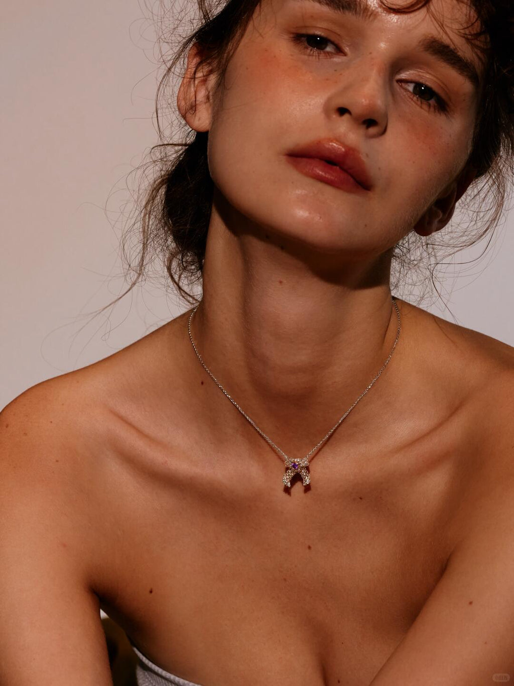 Oil Palette Bow Necklace