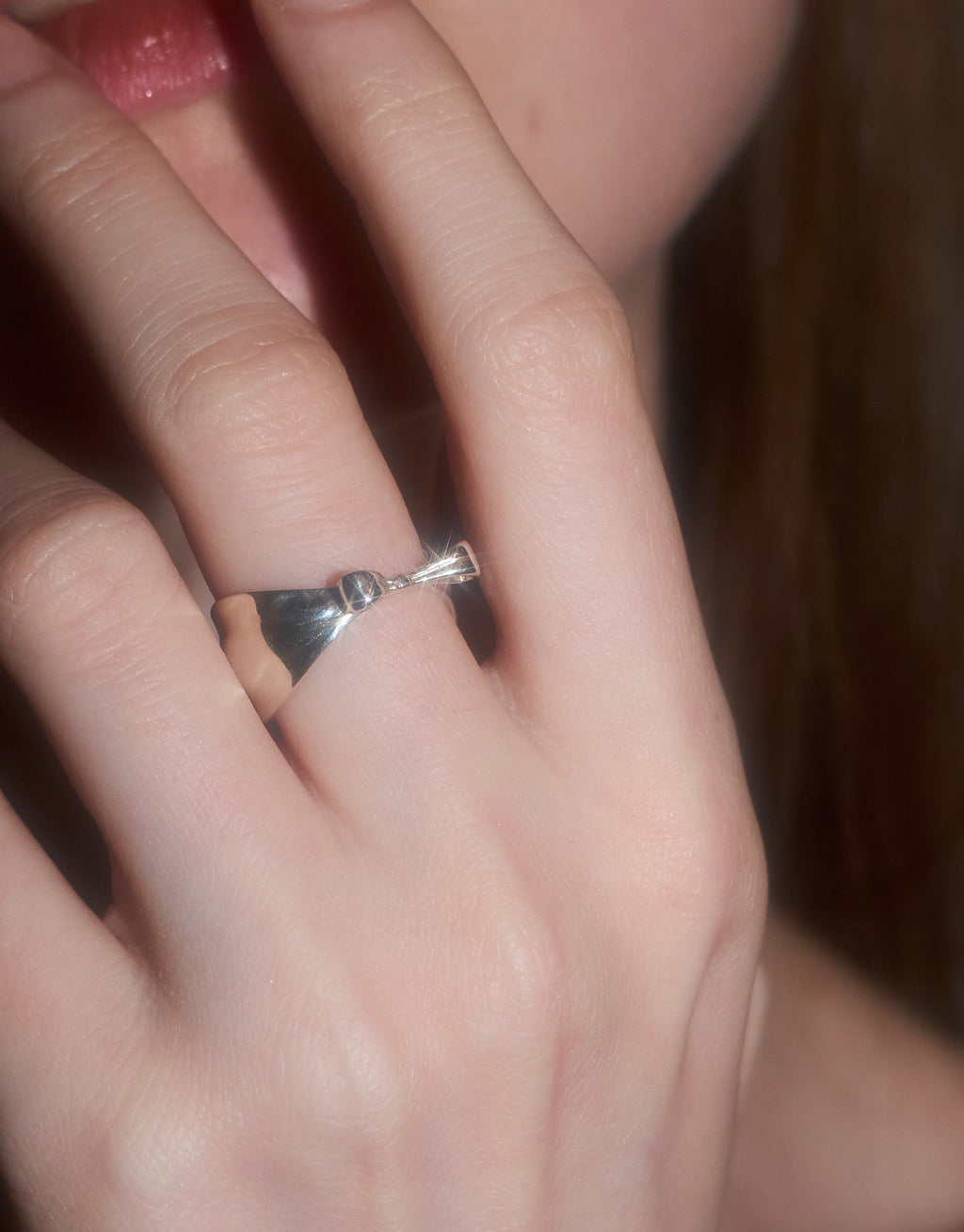 Bowtie Band Ring in Silver
