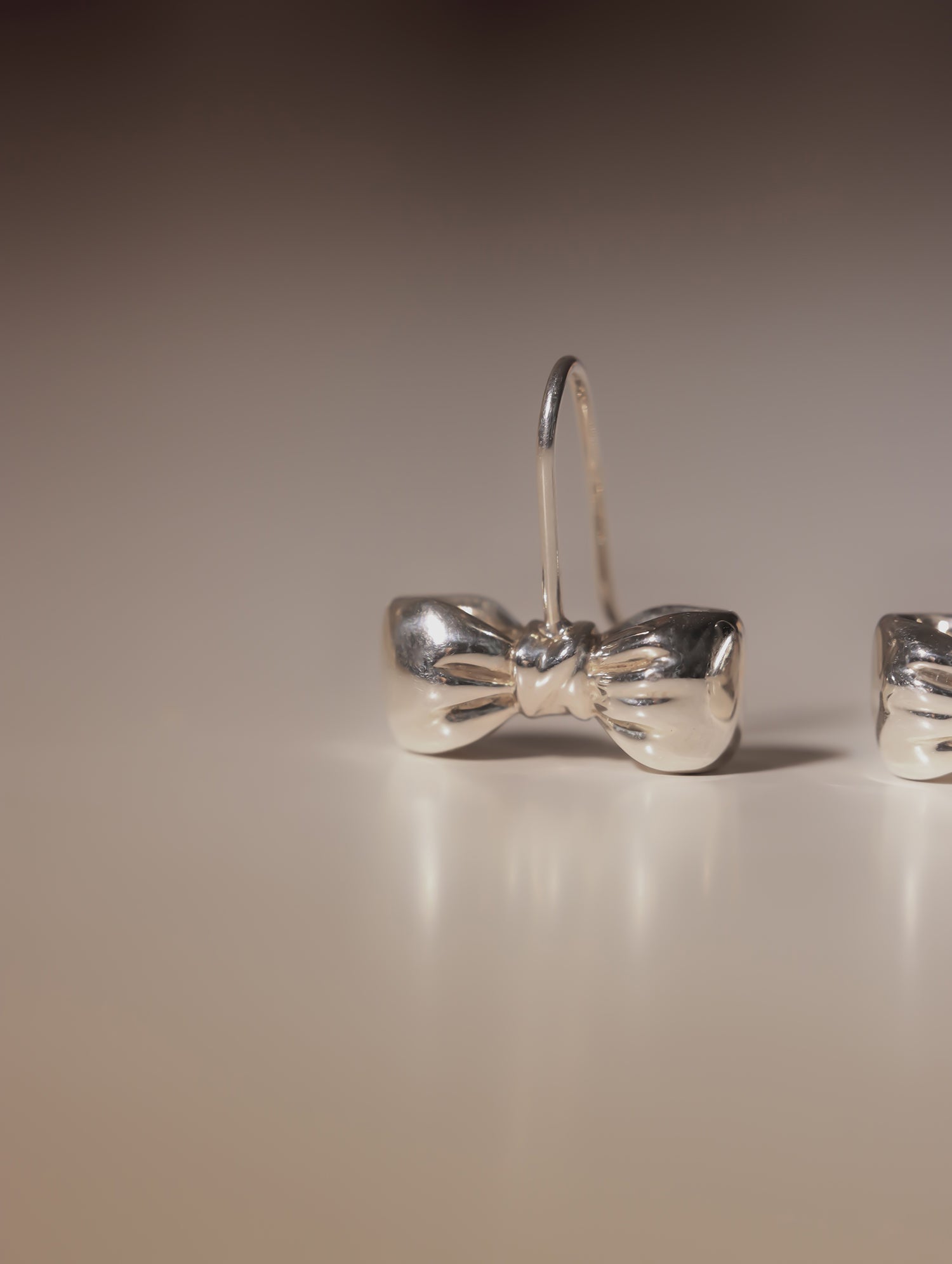 Bowtie Earrings in S925 Silver