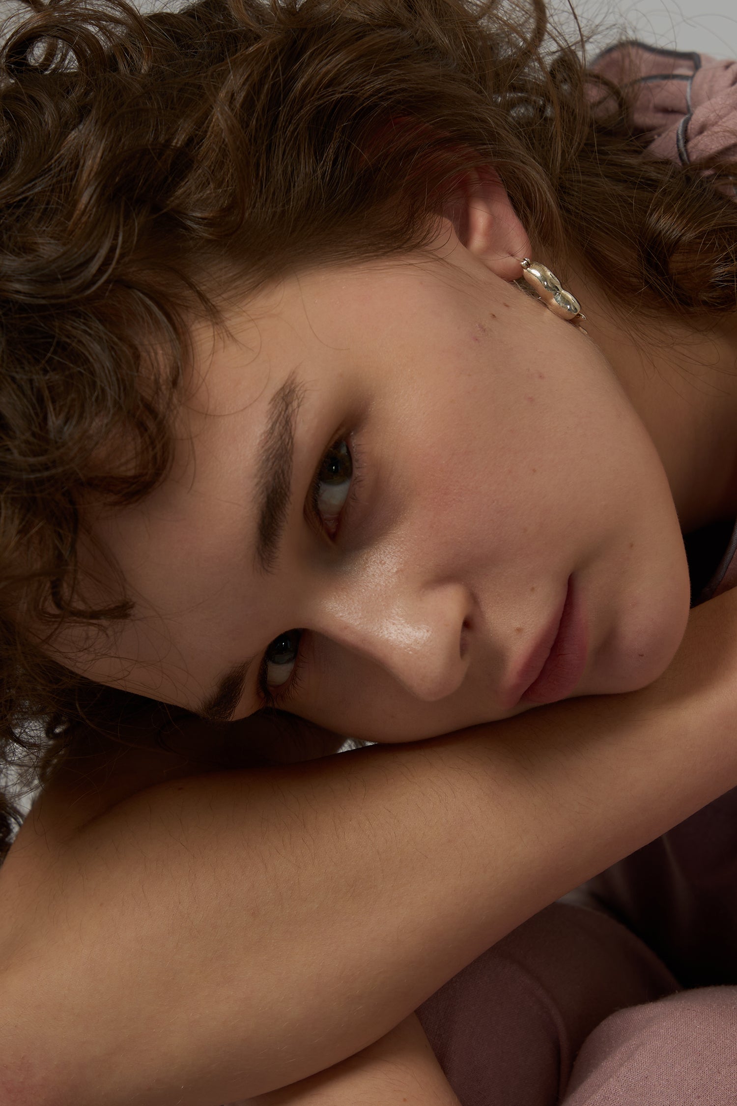 Large Bowtie Hoop Earrings in S925 Silver