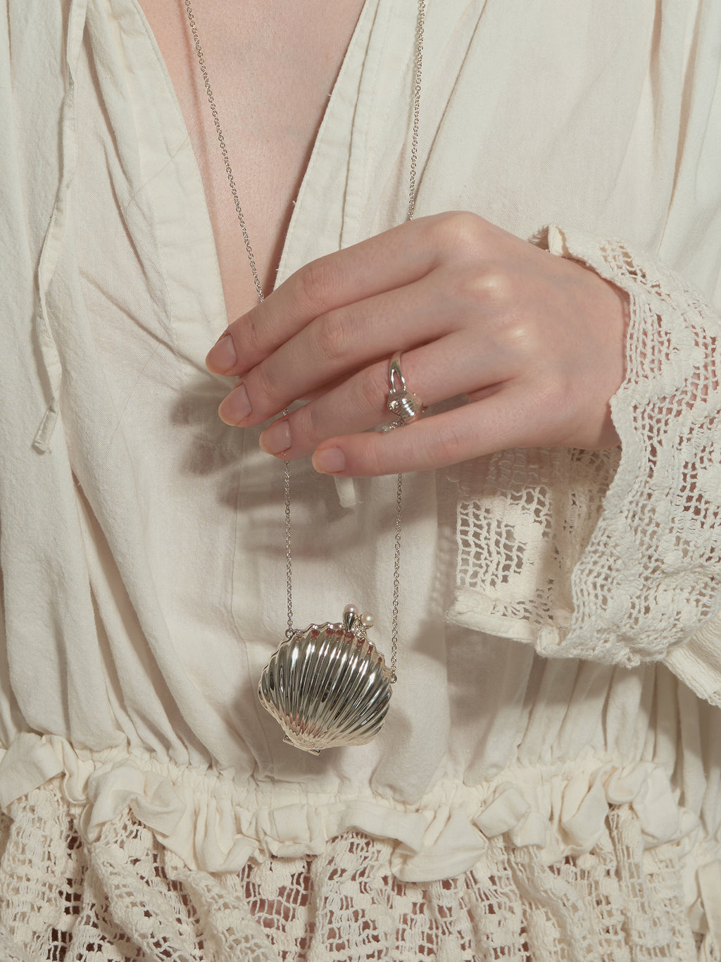 Shell Locket Bag Necklace