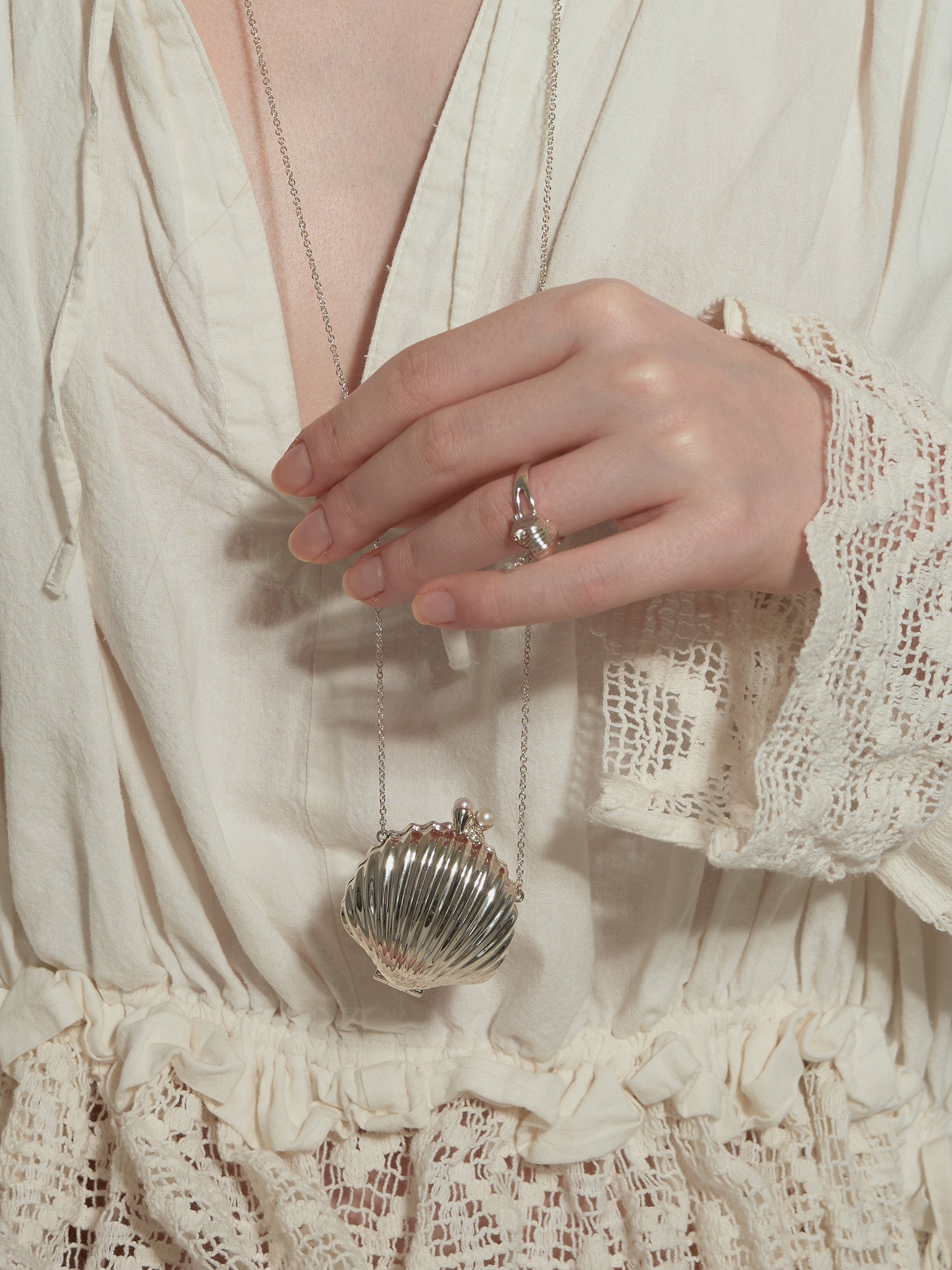 Shell Locket Bag Necklace