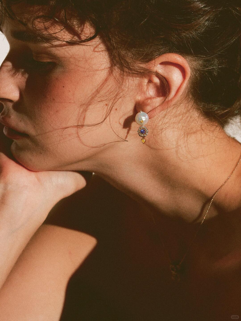 Oil Palette Luster Pearl Earrings